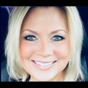 Meet your Posher, Janine